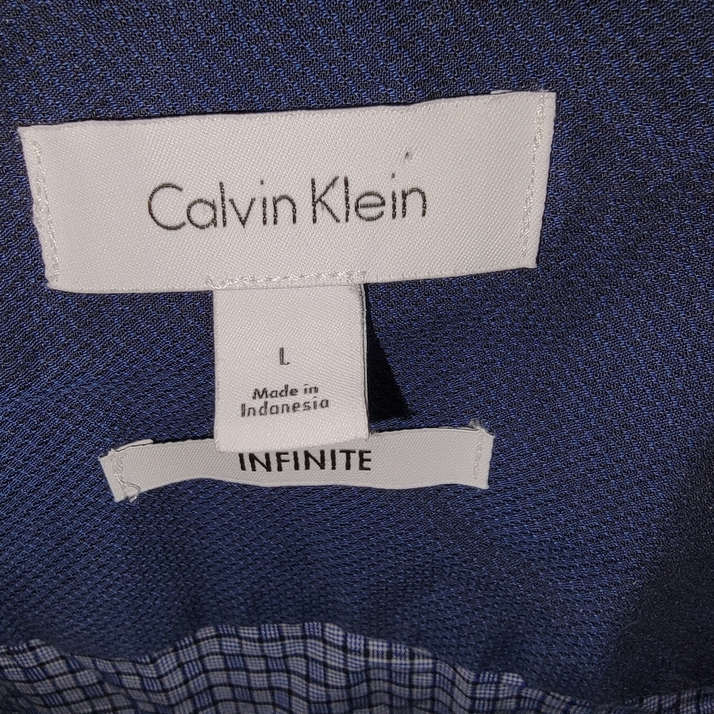 #278 Calvin Klein men's button-up shirts size L - Picture 2 of 4